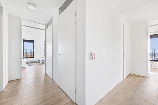 Medium property photo - Simon Carmiggelthof 204, 2492 JN The Hague